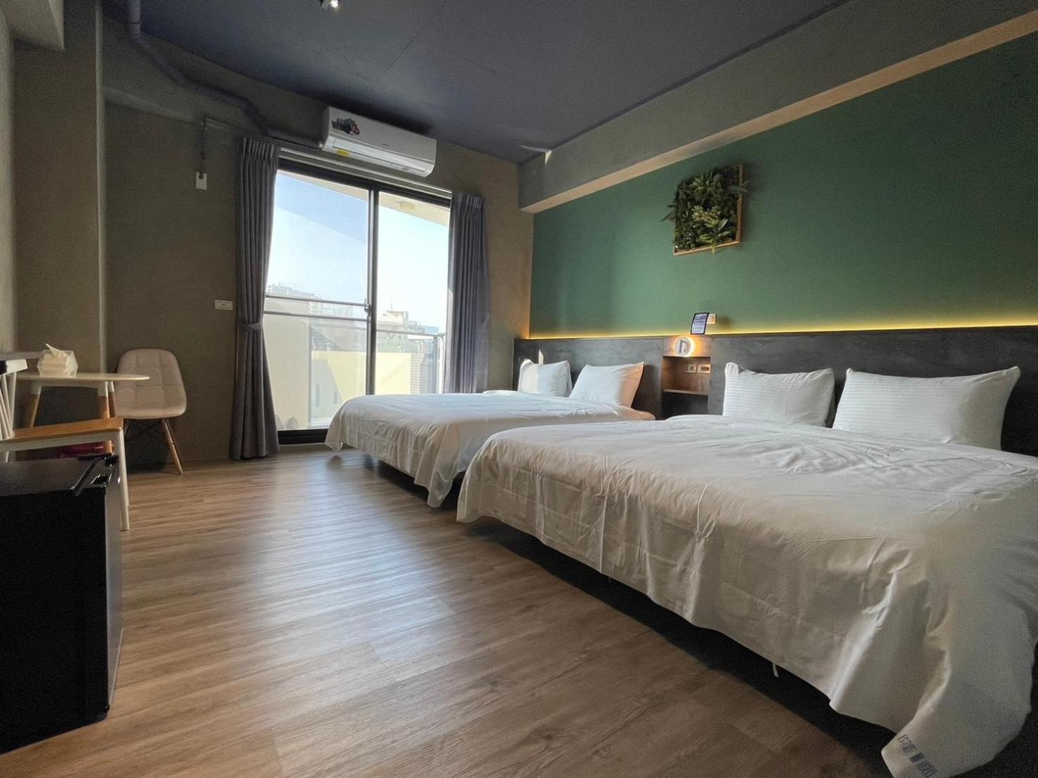 Long Lang Homestay Tainan Bagian luar foto