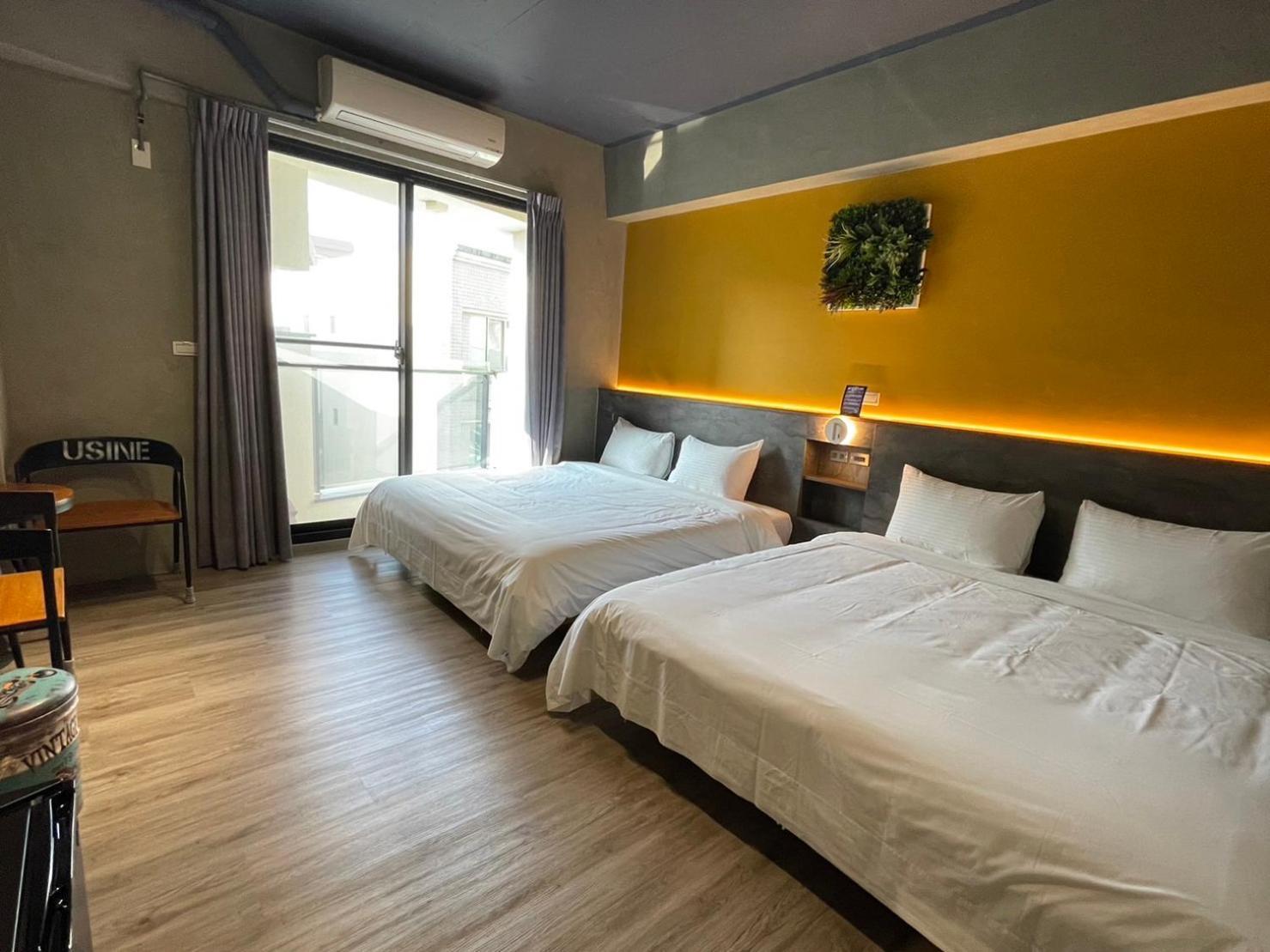 Long Lang Homestay Tainan Bagian luar foto