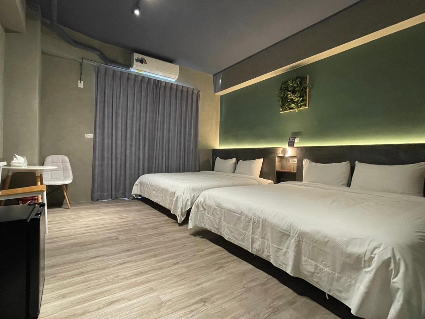 Long Lang Homestay Tainan Bagian luar foto