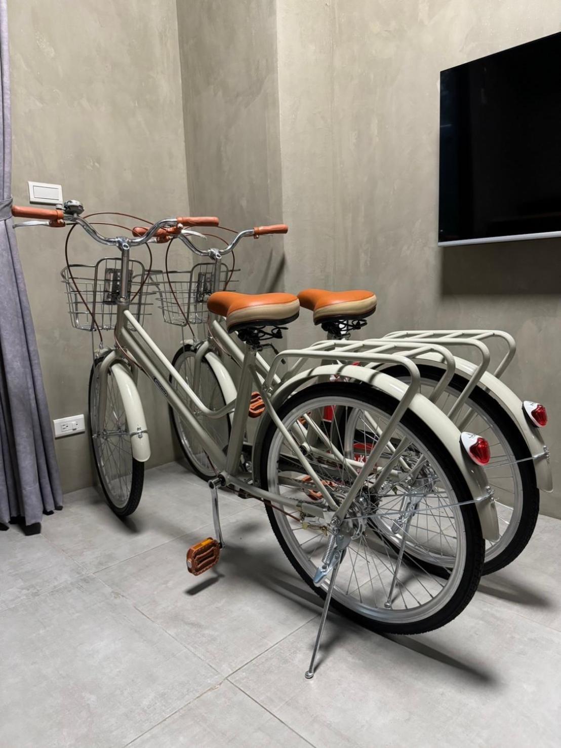 Long Lang Homestay Tainan Bagian luar foto